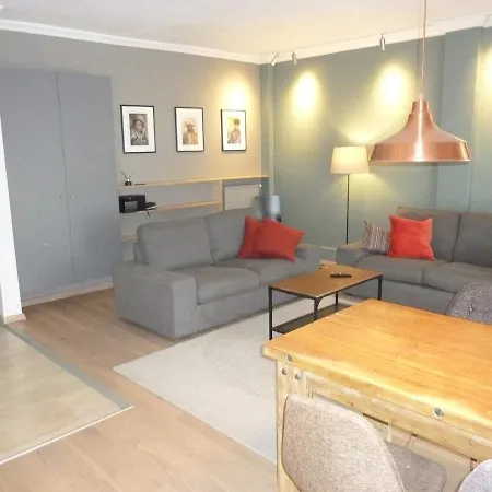 Modern Style Apartment,central Thessaloniki, 100qm Daire Selanik