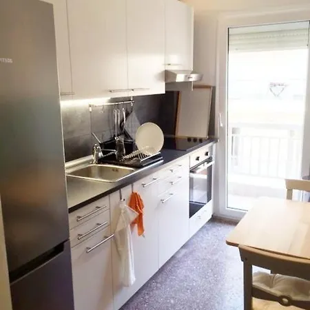 Daire Modern Style Apartment,central Thessaloniki, 100qm