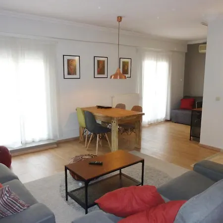 Daire Modern Style Apartment,central Thessaloniki, 100qm Selanik